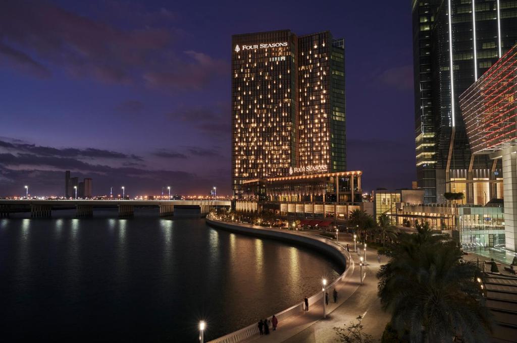 Where the Gulf Meets Grandeur: Four Seasons Abu Dhabi 