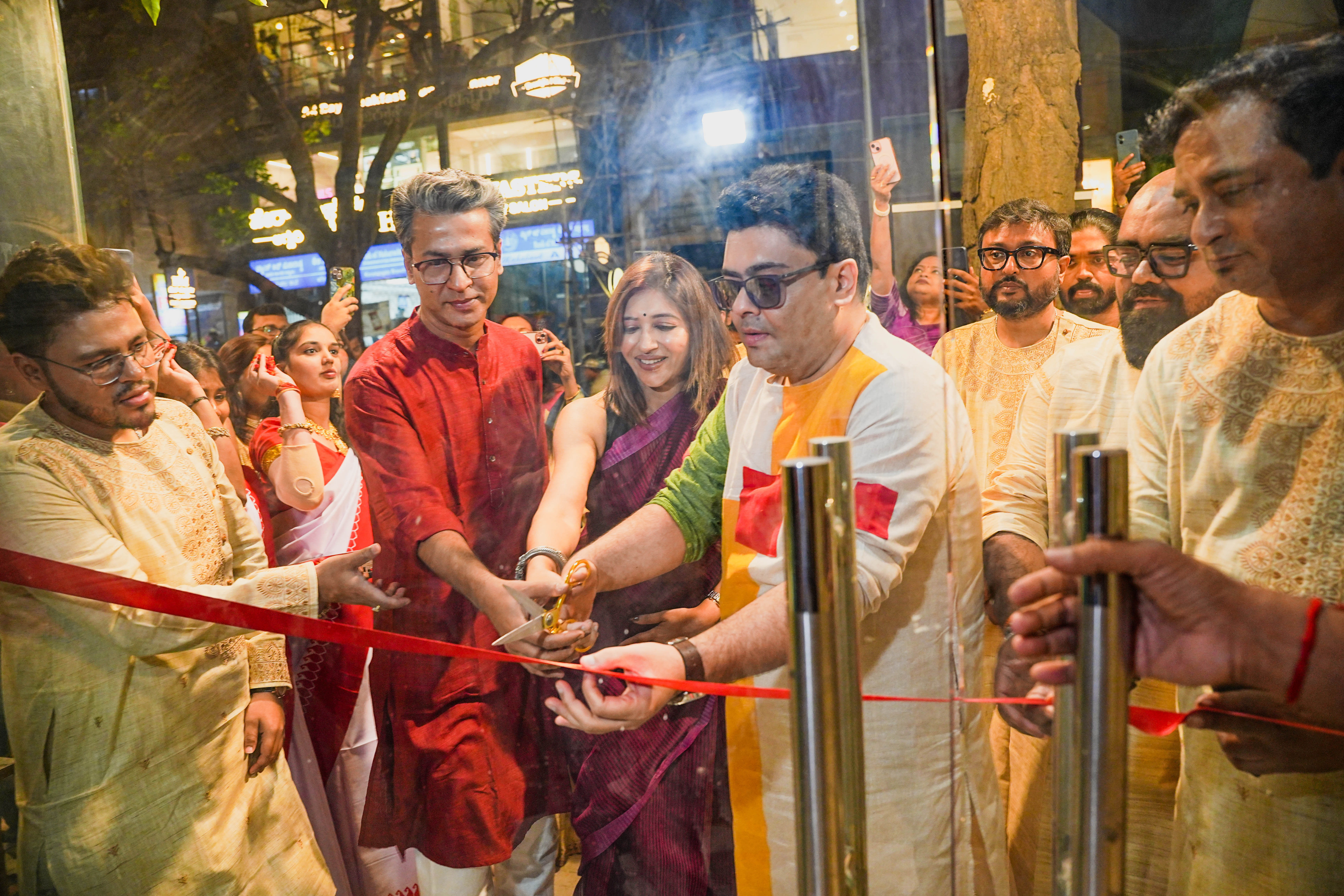 Bhooter Raja Dilo Bor Opens Its 19th Outlet in Bengaluru's Koramangala