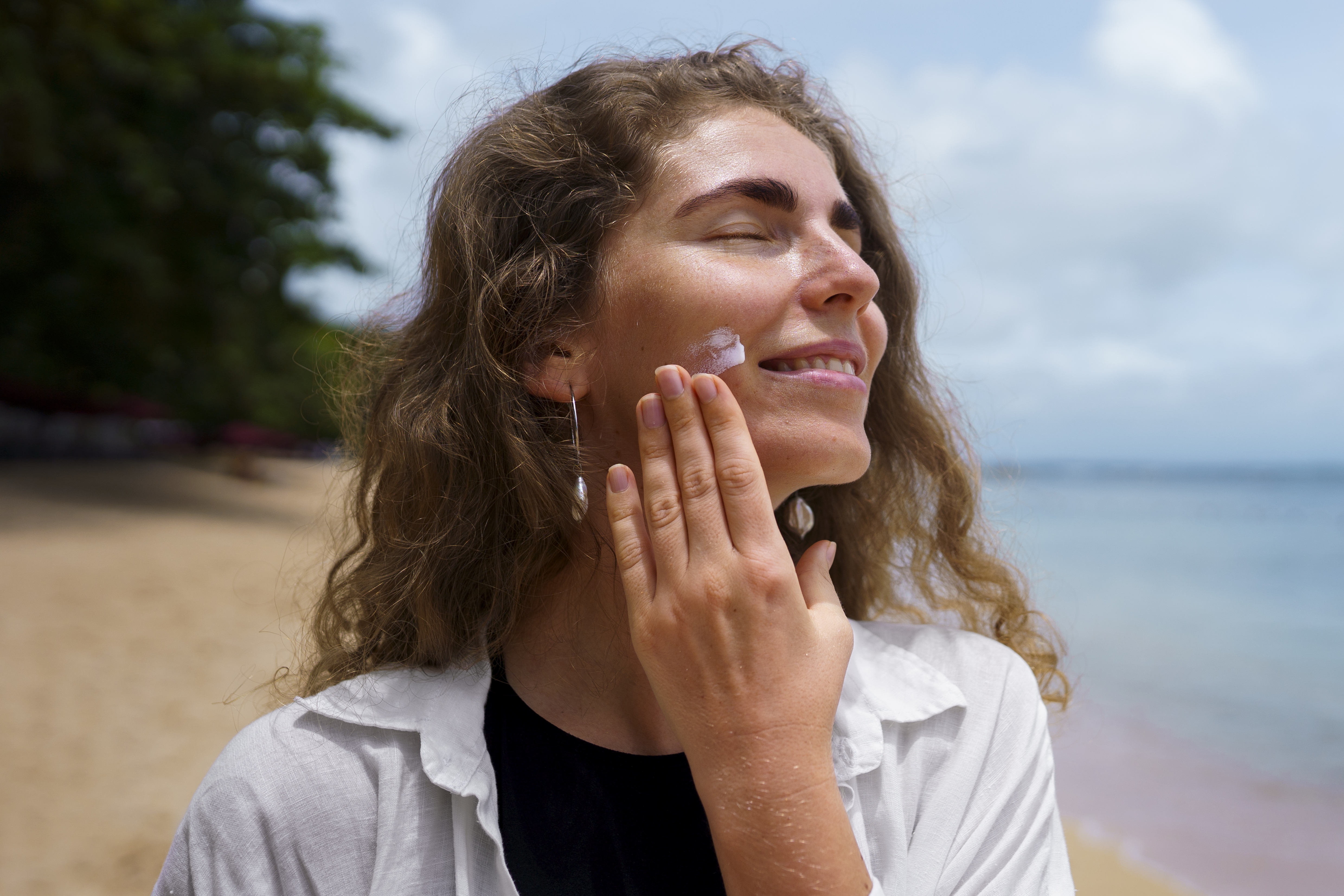 The Best Sunscreens for Acne-Prone Skin, According to Dermatologists
